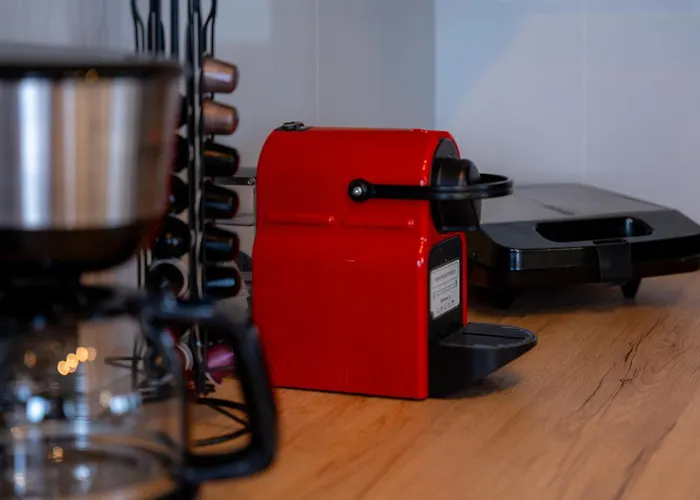 Giota Luxury Living With Private Jacuzzi And Free Car