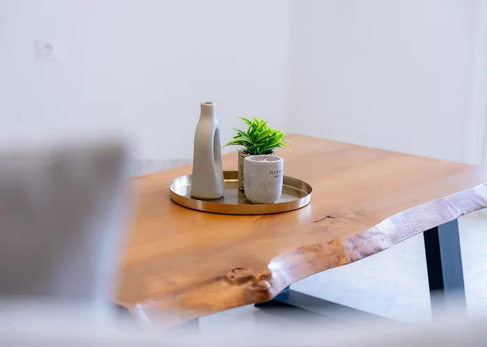 Giota Luxury Living With Private Jacuzzi And Free Car Vilă