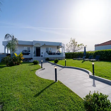 Giota Luxury Living - Free Car & Private Jacuzzi Βίλα