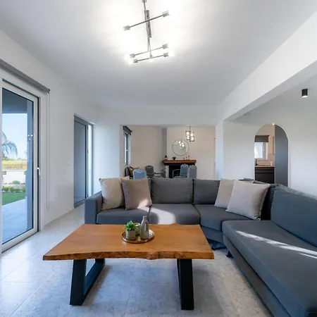 Giota Luxury Living - Free Car & Private Jacuzzi Βίλα Θεολόγος