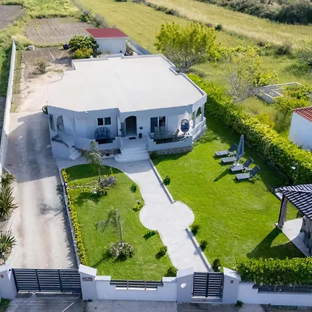 Giota Luxury Living Villa