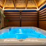 Giota Luxury Living With Private Jacuzzi And Free Car
