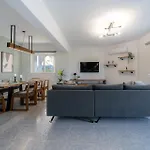 ヴィラ Giota Luxury Living With Private Jacuzzi And Free Car *