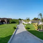 Giota Luxury Living With Private Jacuzzi And Free Car * Theológos