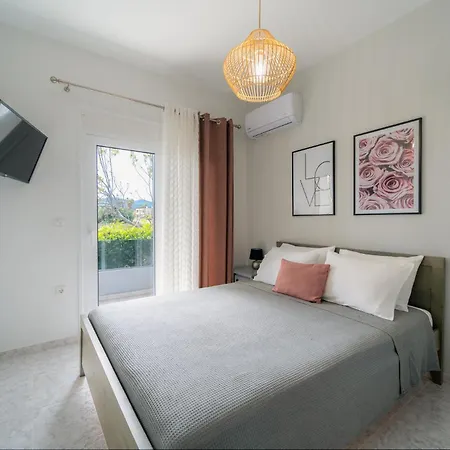 Giota Luxury Living With Private Jacuzzi And Free Car * Theológos